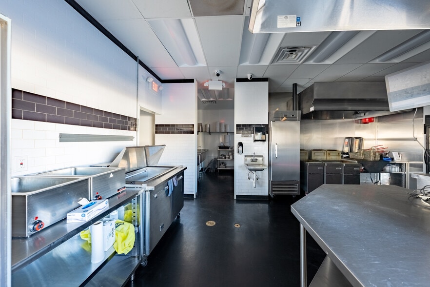 More Photos Of 2701 New Jersey Ave, Wildwood Restaurant For Sale