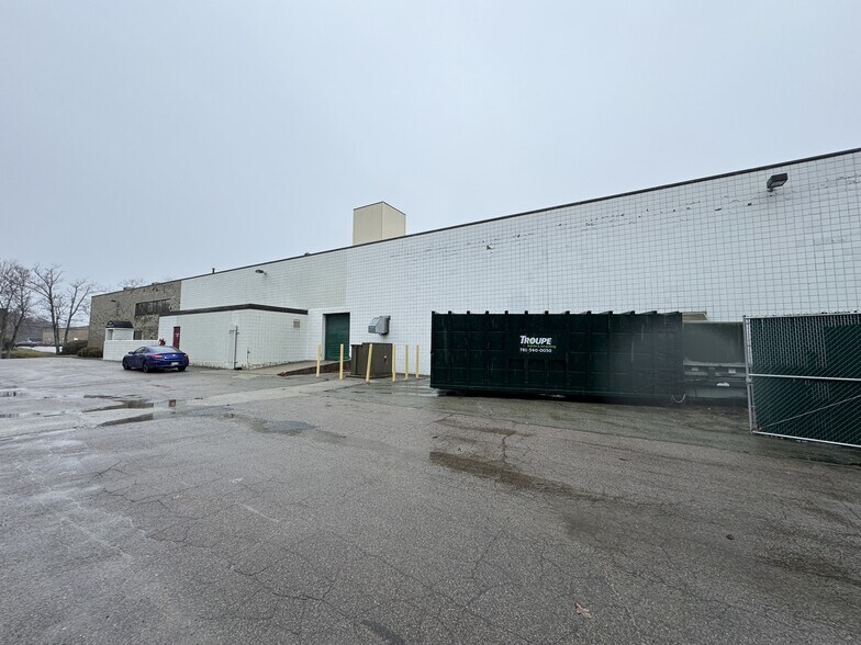 More Photos Of 45 Finnell Dr, Weymouth Manufacturing For Lease