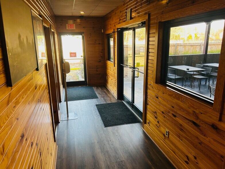 More Photos Of 1001 Jersey St, Ahoskie Restaurant For Sale