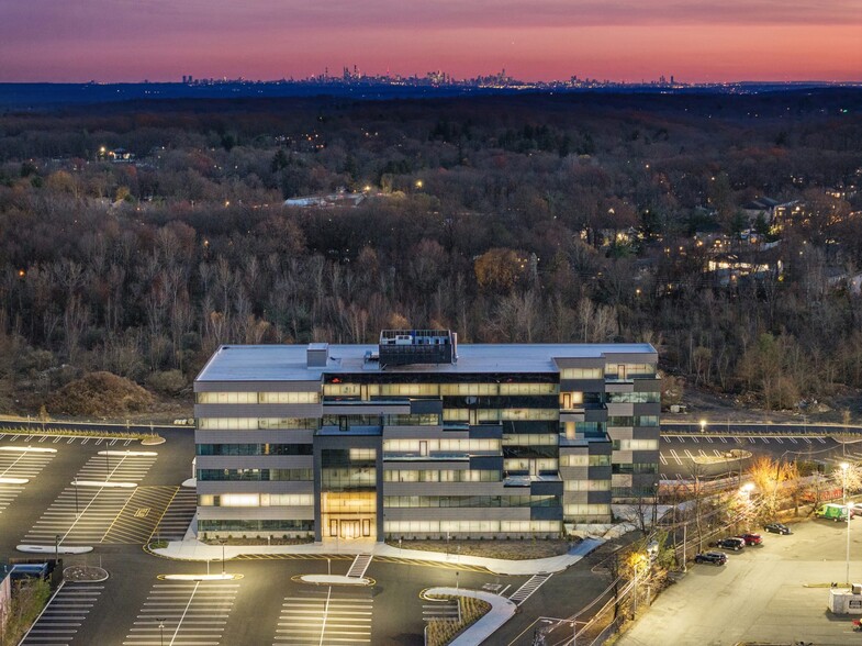 More Photos Of 33 Route 59, Monsey Office For Lease