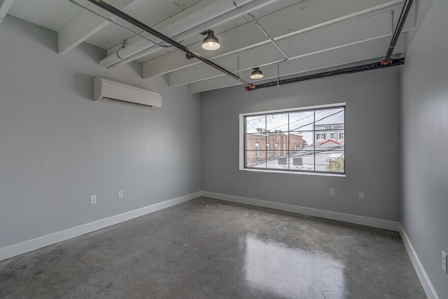 More Photos Of 440 Royellou Ln, Mount Dora Office For Lease