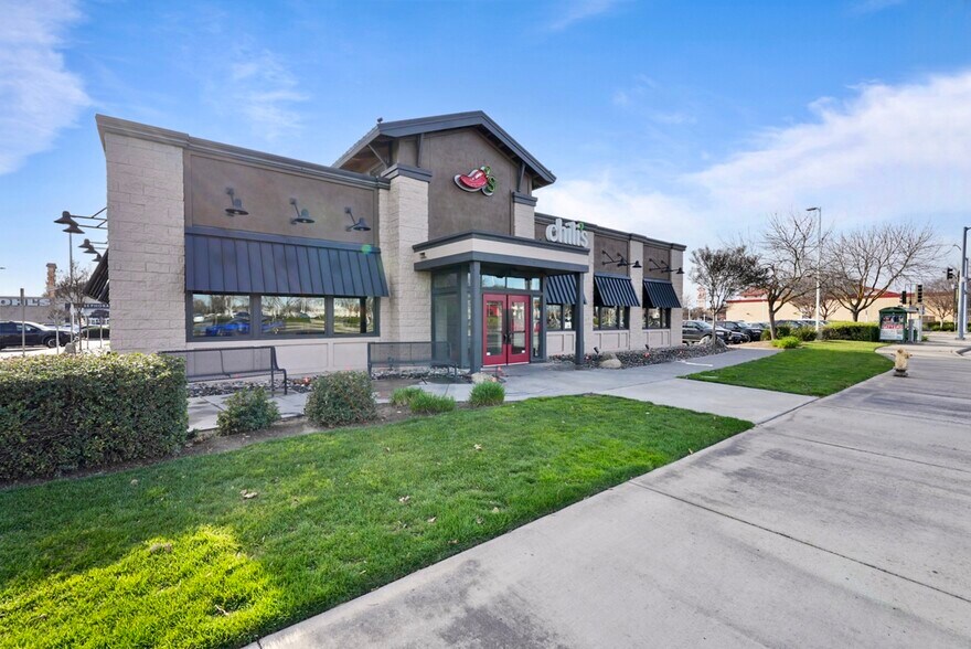 More Photos Of 2801 Countryside Dr, Turlock Restaurant For Sale