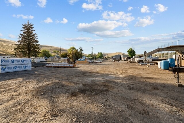 More Photos Of 424 W Linden Way, Heppner Storefront For Sale