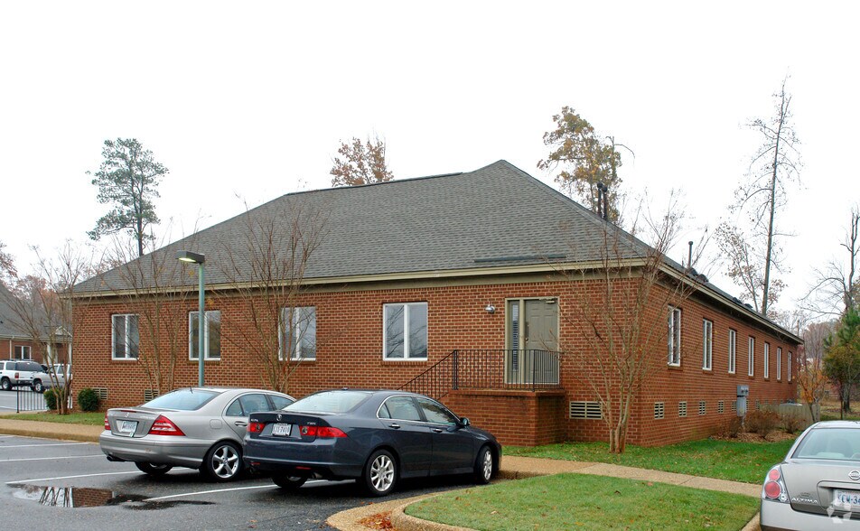 More Photos Of 113 Bulifants Blvd, Williamsburg Unknown For Lease