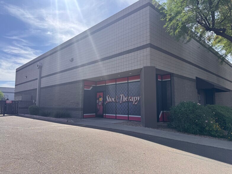 Primary Photo Of 23011 N 16th Ln, Phoenix Warehouse For Lease