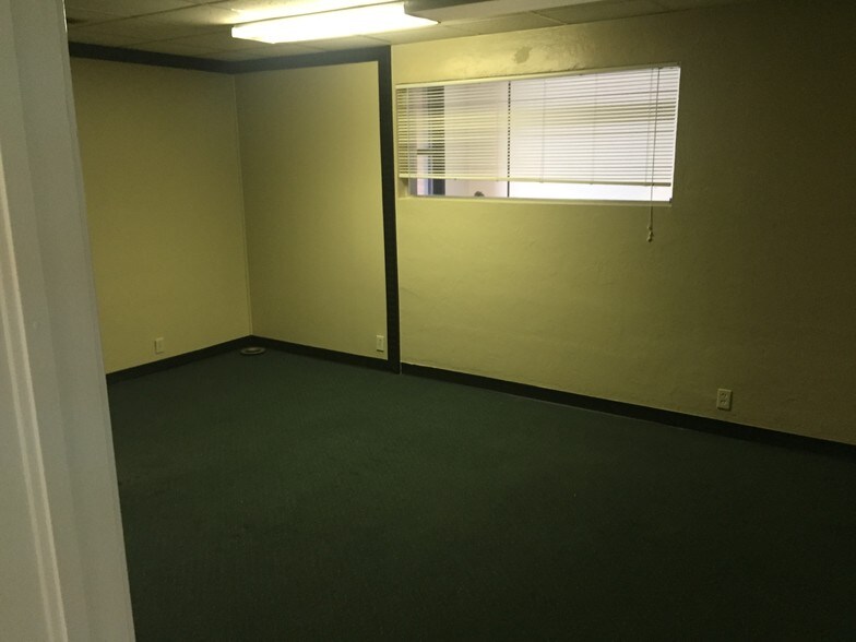 More Photos Of 4540 NW 10th St, Oklahoma City Office For Lease