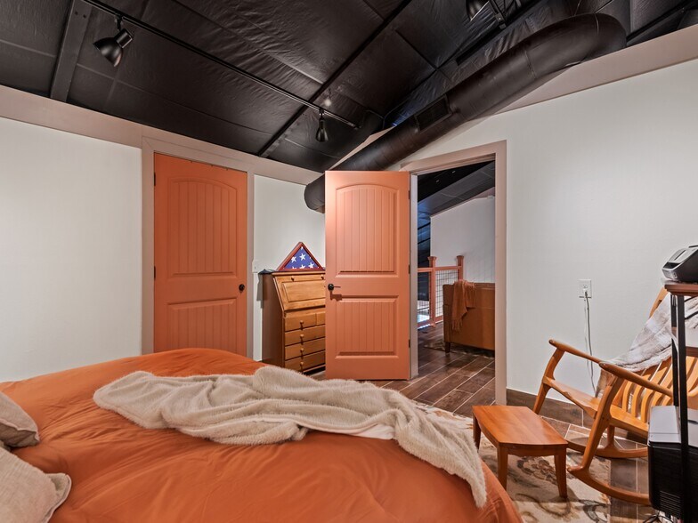 More Photos Of 62 Overbrook St, Waynesville Specialty For Sale