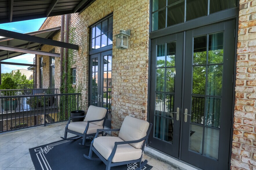 More Photos Of 45 S 9th Ave, Pensacola Office Residential For Sale