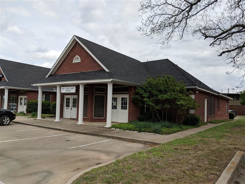 More Photos Of 6407 Colleyville Blvd, Colleyville Medical For Lease
