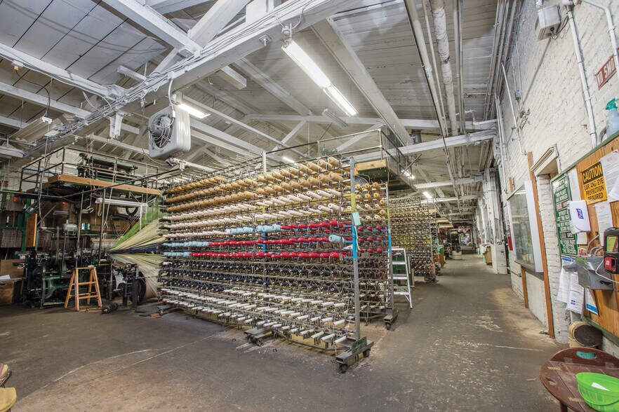 More Photos Of 201 W Lincoln Hwy, Penndel Manufacturing For Sale