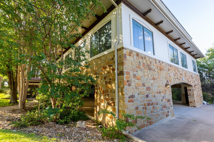 More Photos Of 7000 Bee Caves Rd, Austin Medical For Sale