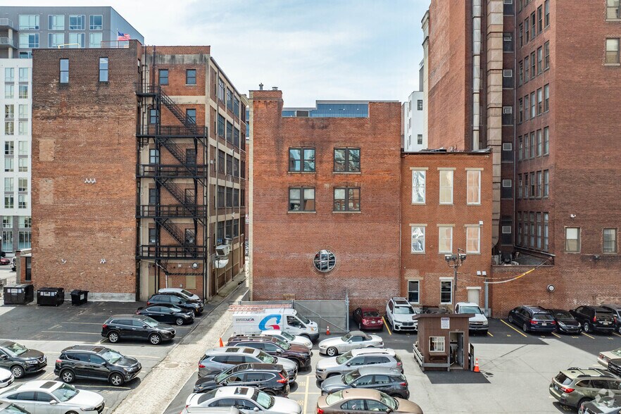 More Photos Of 114 E Eighth St, Cincinnati Loft Creative Space For Lease