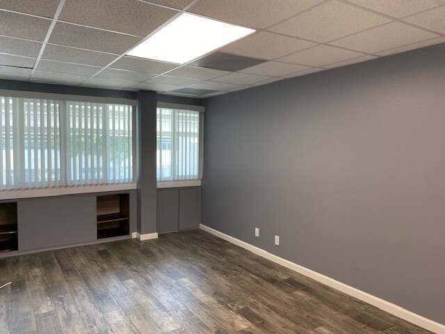 More Photos Of 292 S La Cienega Blvd, Beverly Hills Office For Lease