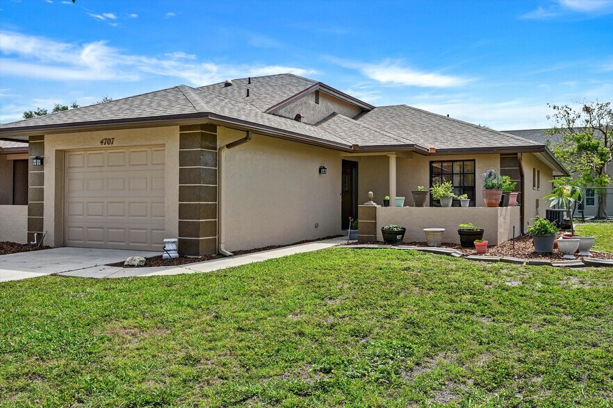 More Photos Of 4707 SW 8th Pl, Cape Coral Apartments For Sale