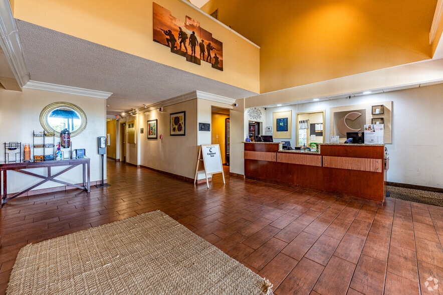 More Photos Of 1922 Skibo Rd, Fayetteville Hotel For Sale