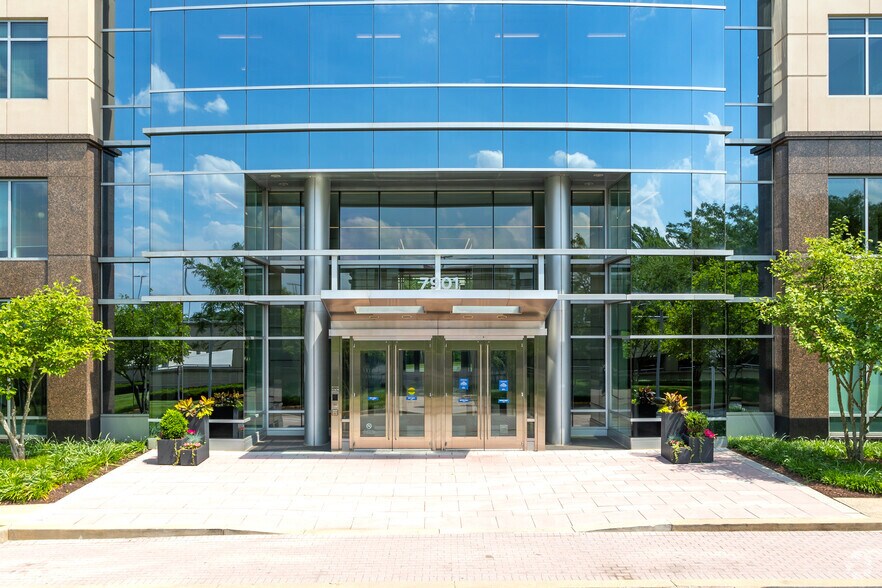 More Photos Of 7901 Jones Branch Dr, McLean Office For Lease