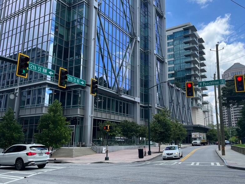 More Photos Of 1080 W Peachtree St NW, Atlanta Apartments For Lease