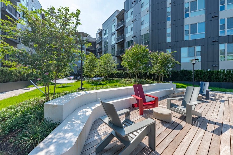 More Photos Of 1260 Spring St, Silver Spring Apartments For Lease