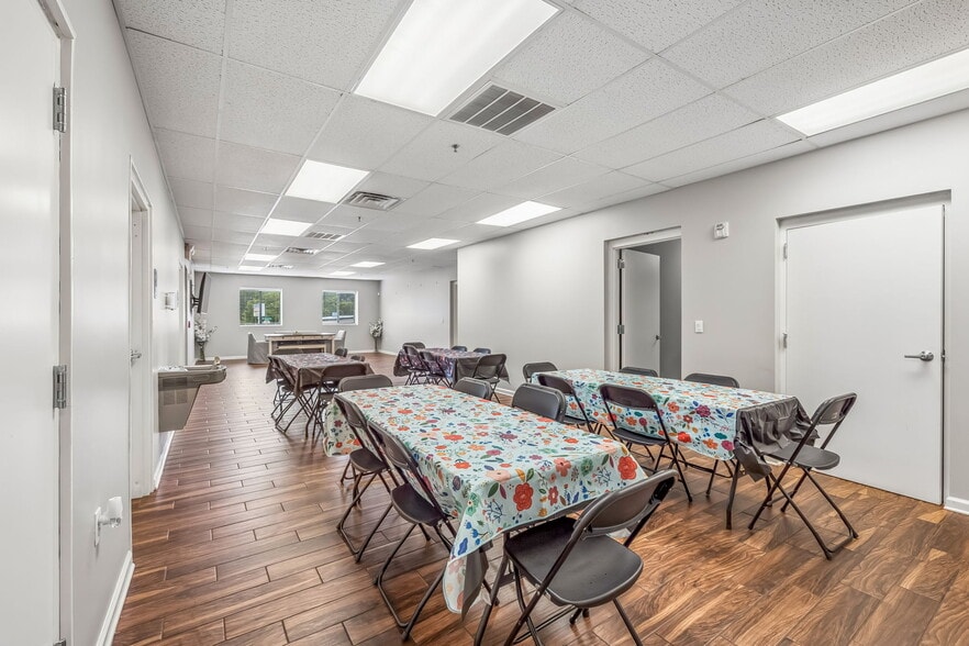 More Photos Of 4500 Nolensville Pike, Nashville Religious Facility For Sale