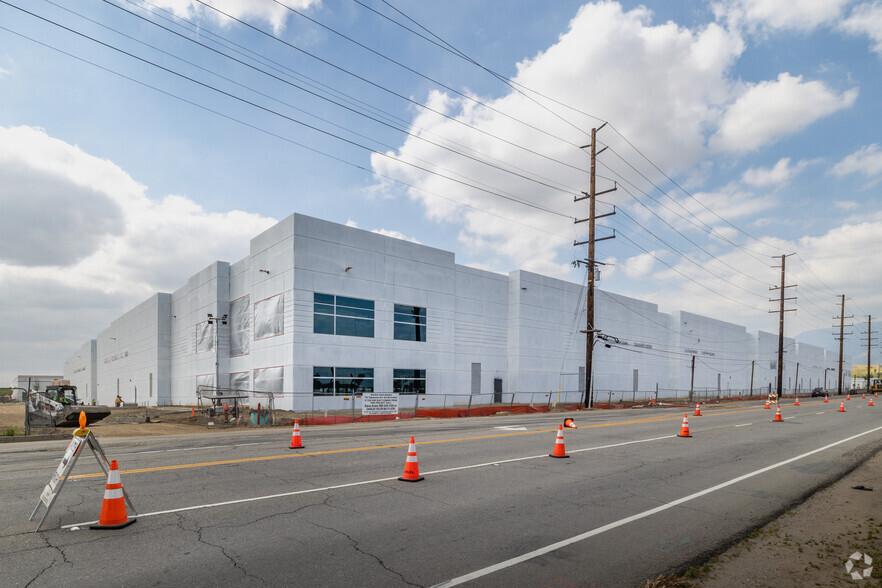 Primary Photo Of 752 N Tippecanoe Ave, San Bernardino Warehouse For Sale