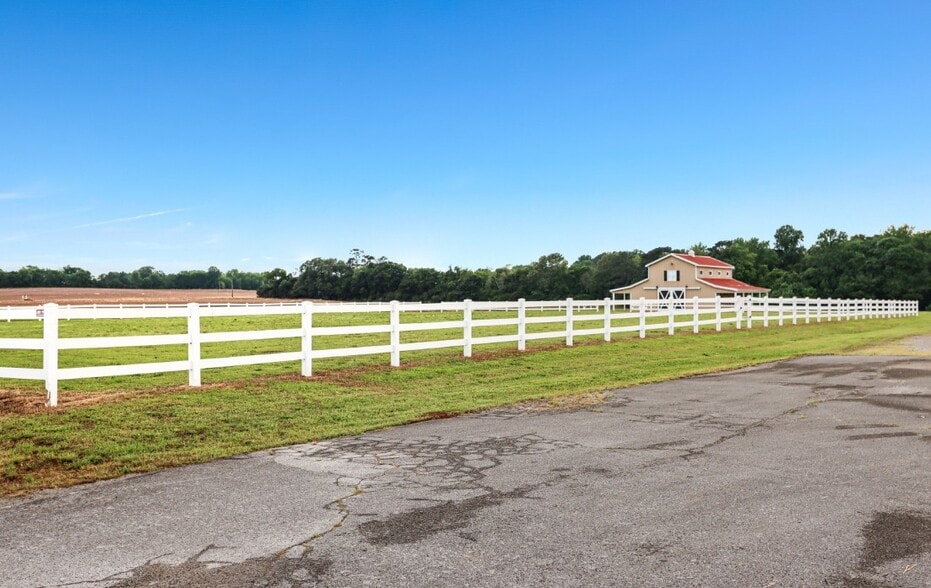 More Photos Of 14717 Friend Rd, Athens Manufacturing For Sale