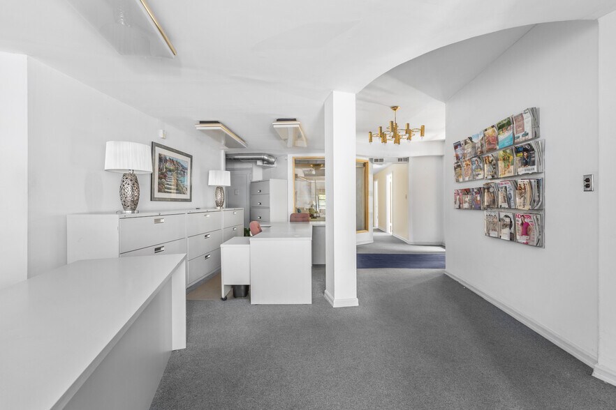 More Photos Of 20 Plaza St E, Brooklyn Apartments For Sale