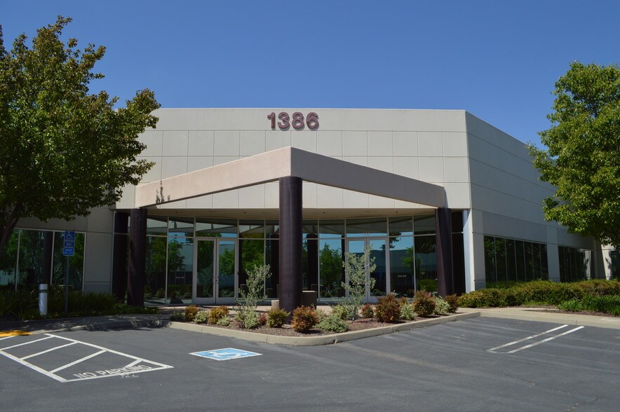 More Photos Of 1386 Lead Hill Blvd, Roseville Medical For Lease