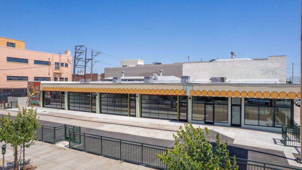 More Photos Of 760 Fulton St, Fresno Auto Repair For Lease