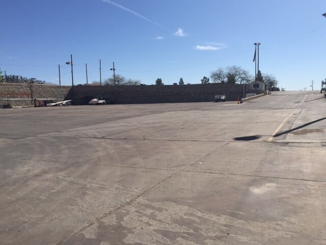 More Photos Of 1430 Vanderbilt Dr, El Paso Warehouse For Lease