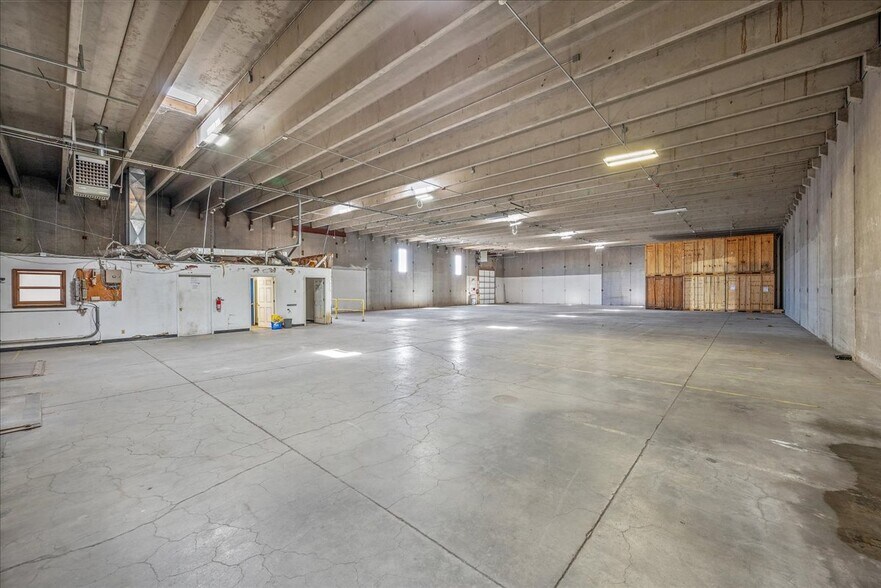 More Photos Of 265 Northamerican Rd, Cheyenne Warehouse For Lease