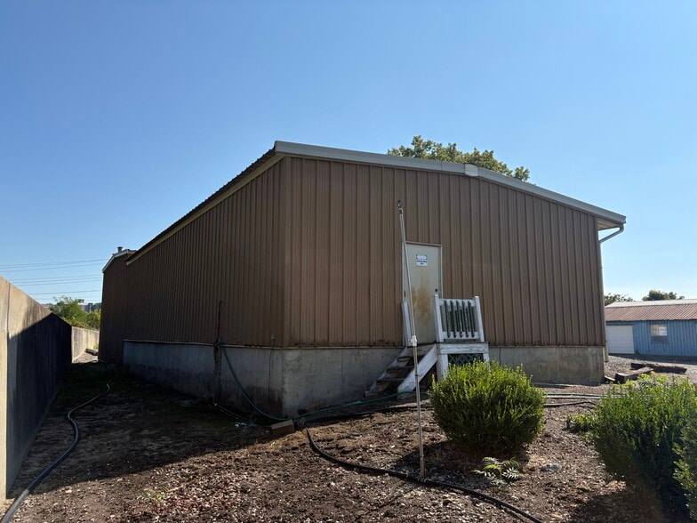 More Photos Of 101 Erie St, Amsterdam Warehouse For Sale