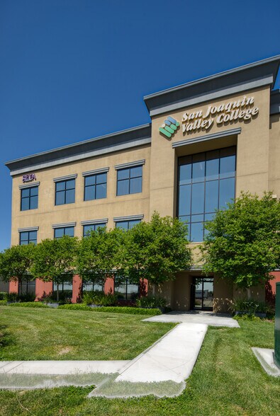 More Photos Of 5380 Pirrone Rd, Salida Office For Sale