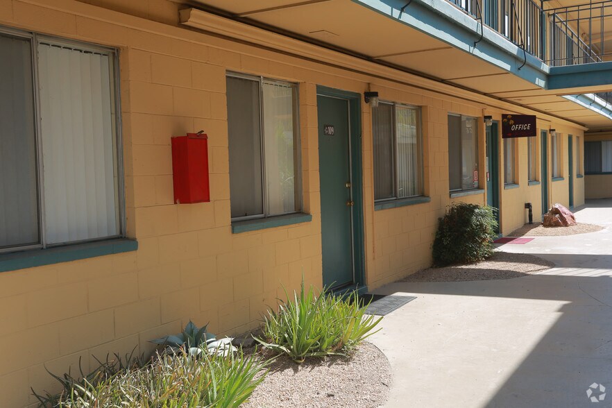 More Photos Of 1815 E Speedway Blvd, Tucson Apartments For Sale