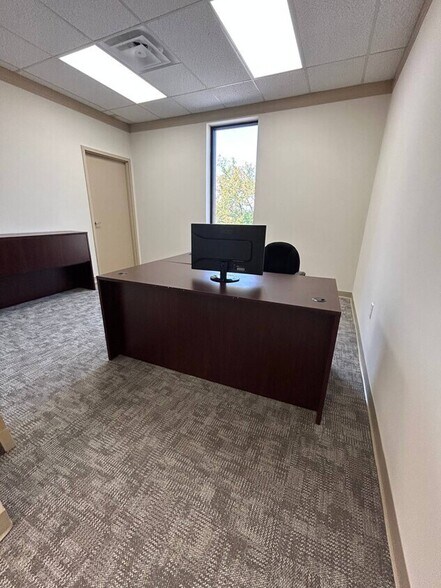 More Photos Of 5275 E Trindle Rd, Mechanicsburg Medical For Lease