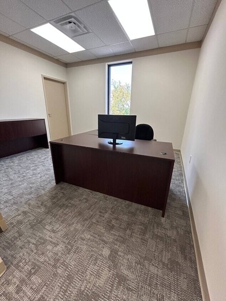 More Photos Of 5275 E Trindle Rd, Mechanicsburg Medical For Lease
