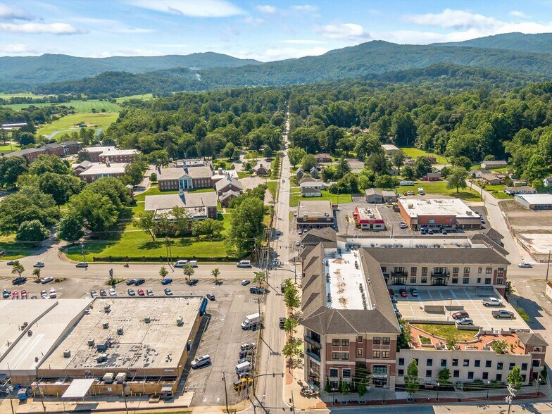 29 W French Broad St, Brevard, NC 28712 Apartments For Sale