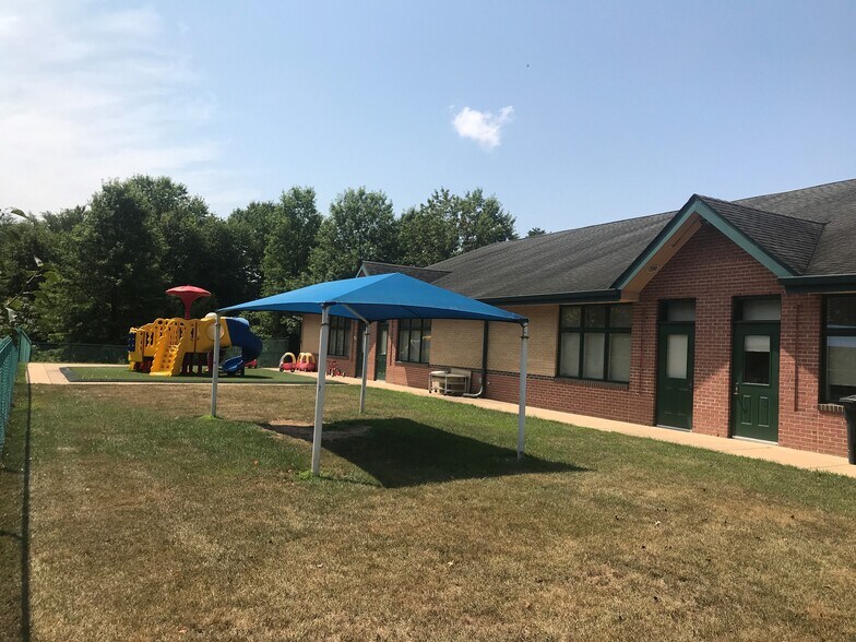 More Photos Of 7541 Virginia Oaks Dr, Gainesville Schools For Sale