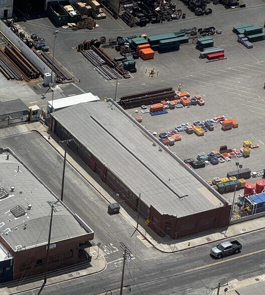 More Photos Of 2266 E 38th St, Vernon Warehouse For Lease