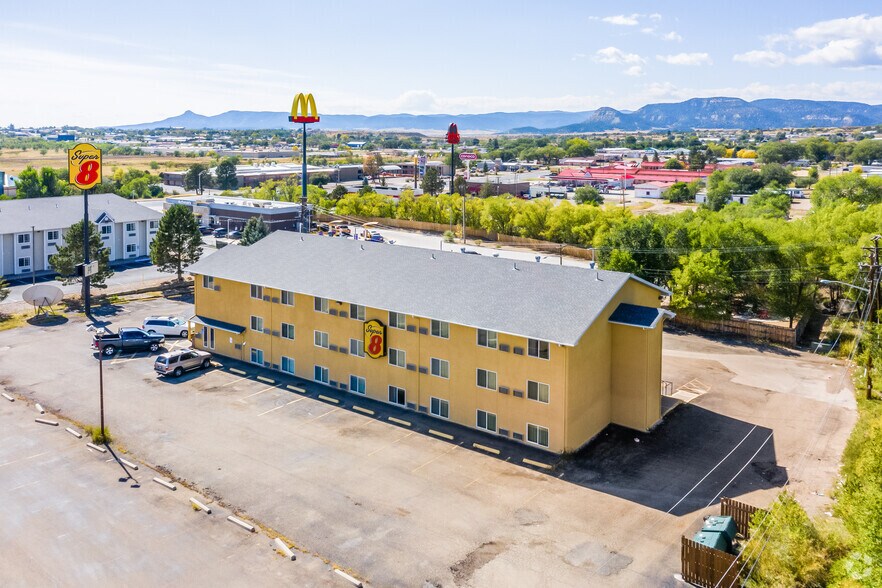 More Photos Of 1610 Cedar St, Raton Hotel For Sale