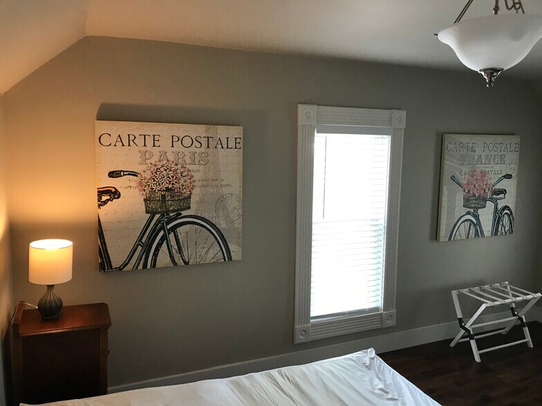 More Photos Of 11058 Shook Rd, Romulus Office Residential For Sale