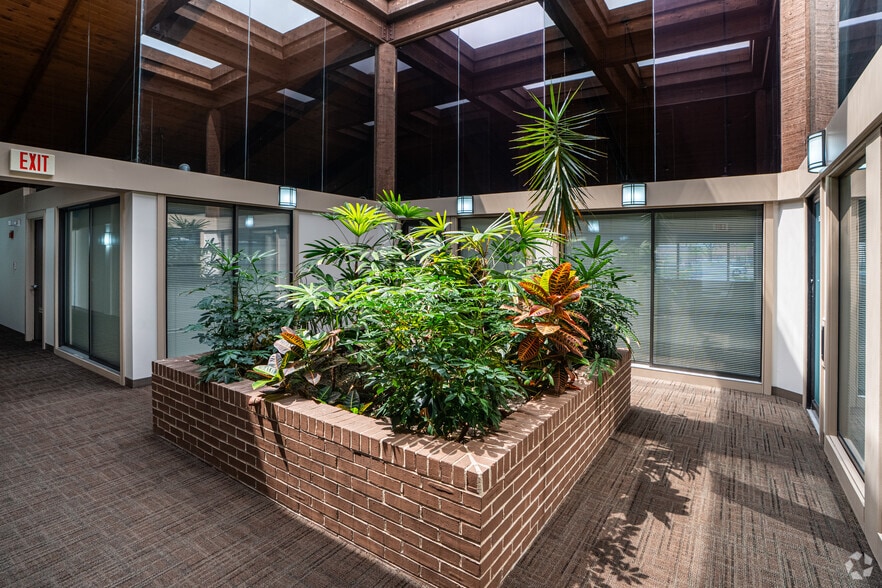 More Photos Of 1240 Iroquois Ave, Naperville Office For Lease