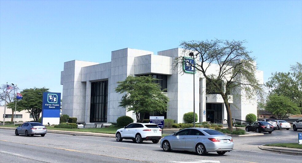 More Photos Of 475 E 162nd St, South Holland Medical For Lease