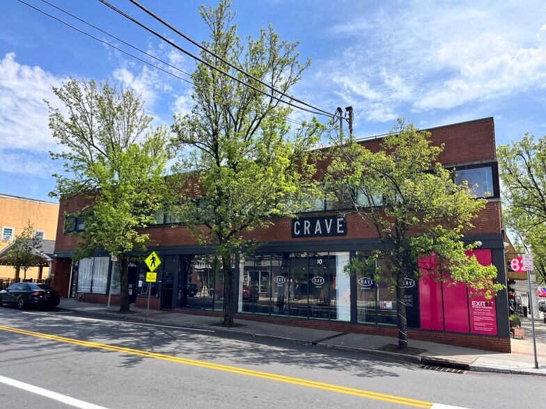 More Photos Of 73 Main St, Toms River Restaurant For Lease