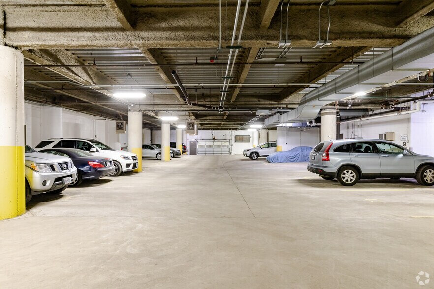 More Photos Of 1815 S Meyers Rd, Oakbrook Terrace Office For Lease