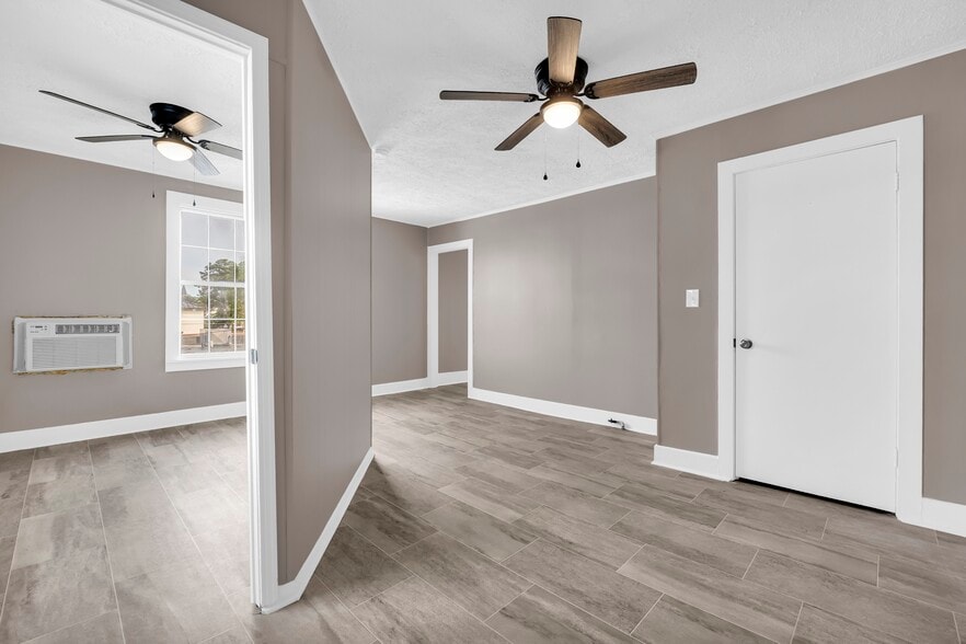 More Photos Of 817 College St, Columbus Multifamily For Sale