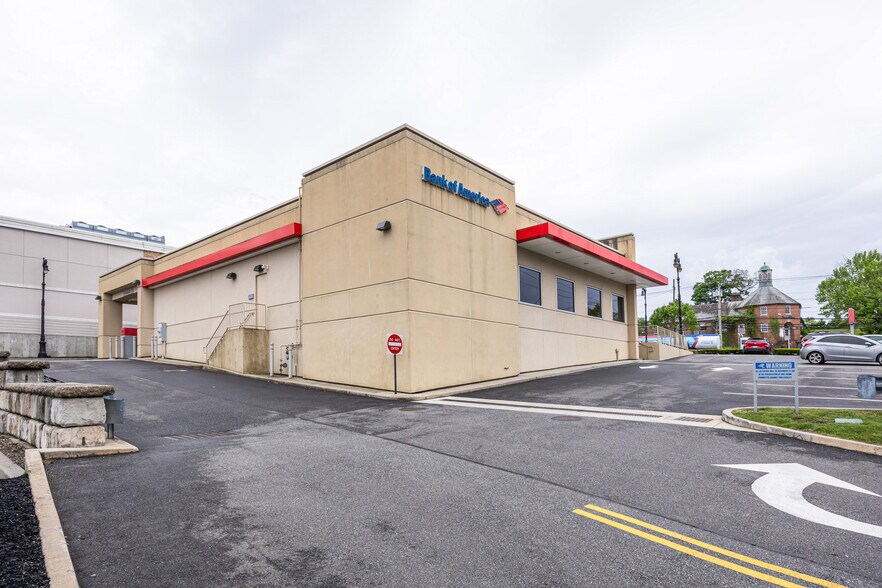 More Photos Of 8225 Jericho Tpke, Woodbury Bank For Sale