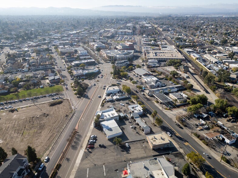 More Photos Of 2653 Old 1st St, Livermore Auto Repair For Sale