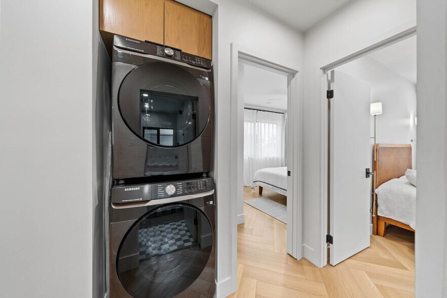 More Photos Of 7372 Fay Ave, La Jolla Multifamily For Sale