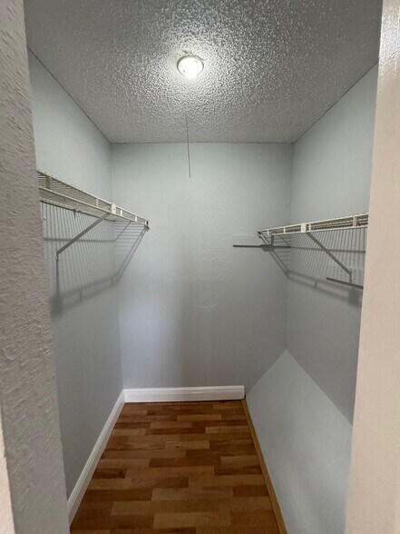 More Photos Of 1741 SW 40th Ter, Fort Lauderdale Apartments For Sale