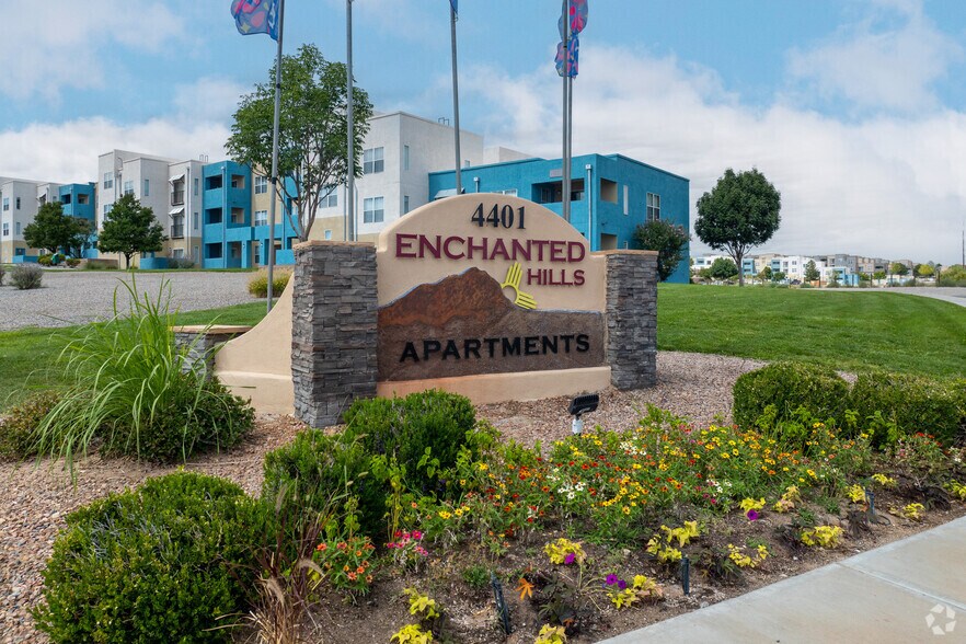 Primary Photo Of 4401 Safelite Blvd NE, Rio Rancho Apartments For Lease